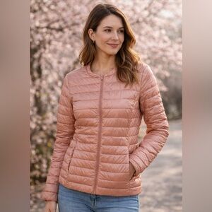 Uniqlo Women's Blush ultra lightweight down compact puffer jacket medium
